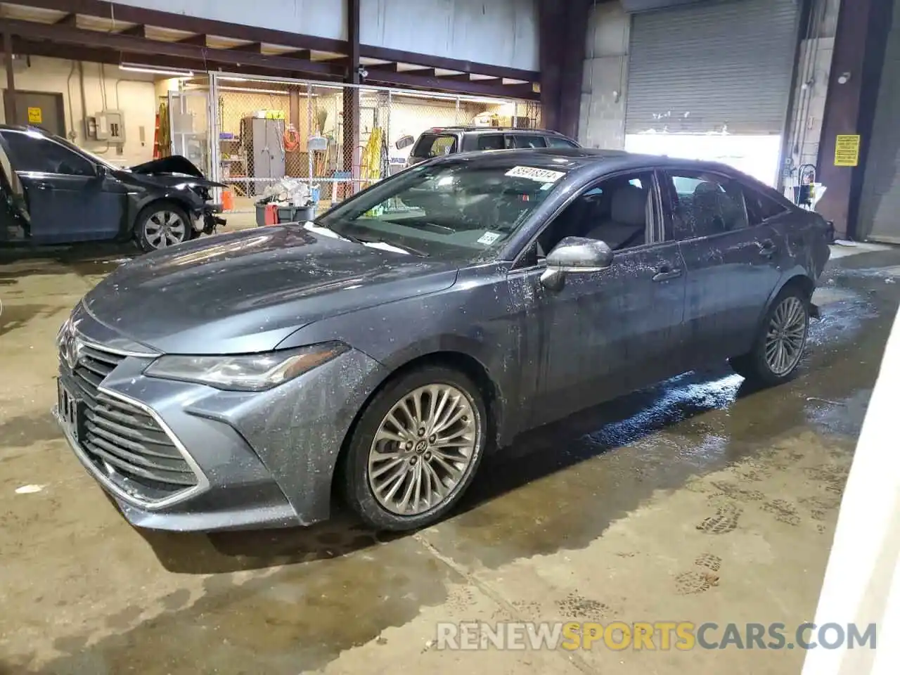 1 Photograph of a damaged car 4T1BZ1FB2KU038155 TOYOTA AVALON 2019