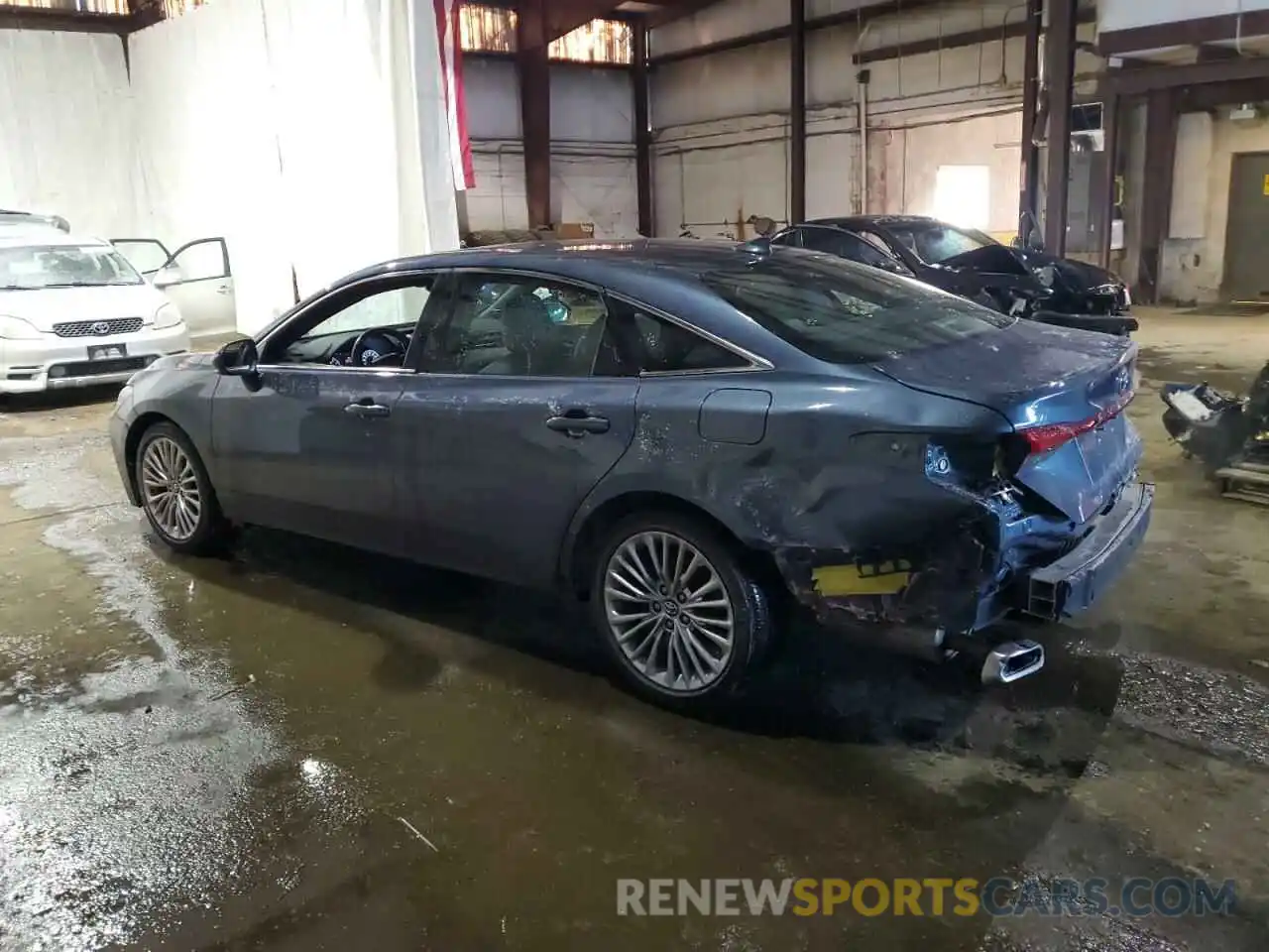 2 Photograph of a damaged car 4T1BZ1FB2KU038155 TOYOTA AVALON 2019