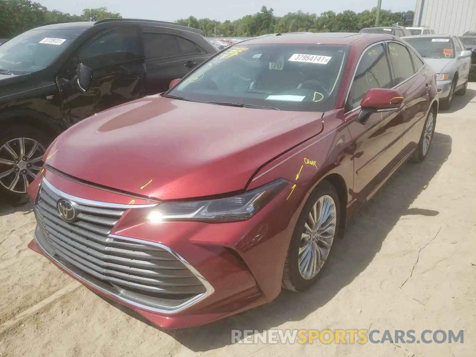 2 Photograph of a damaged car 4T1BZ1FB2KU038317 TOYOTA AVALON 2019