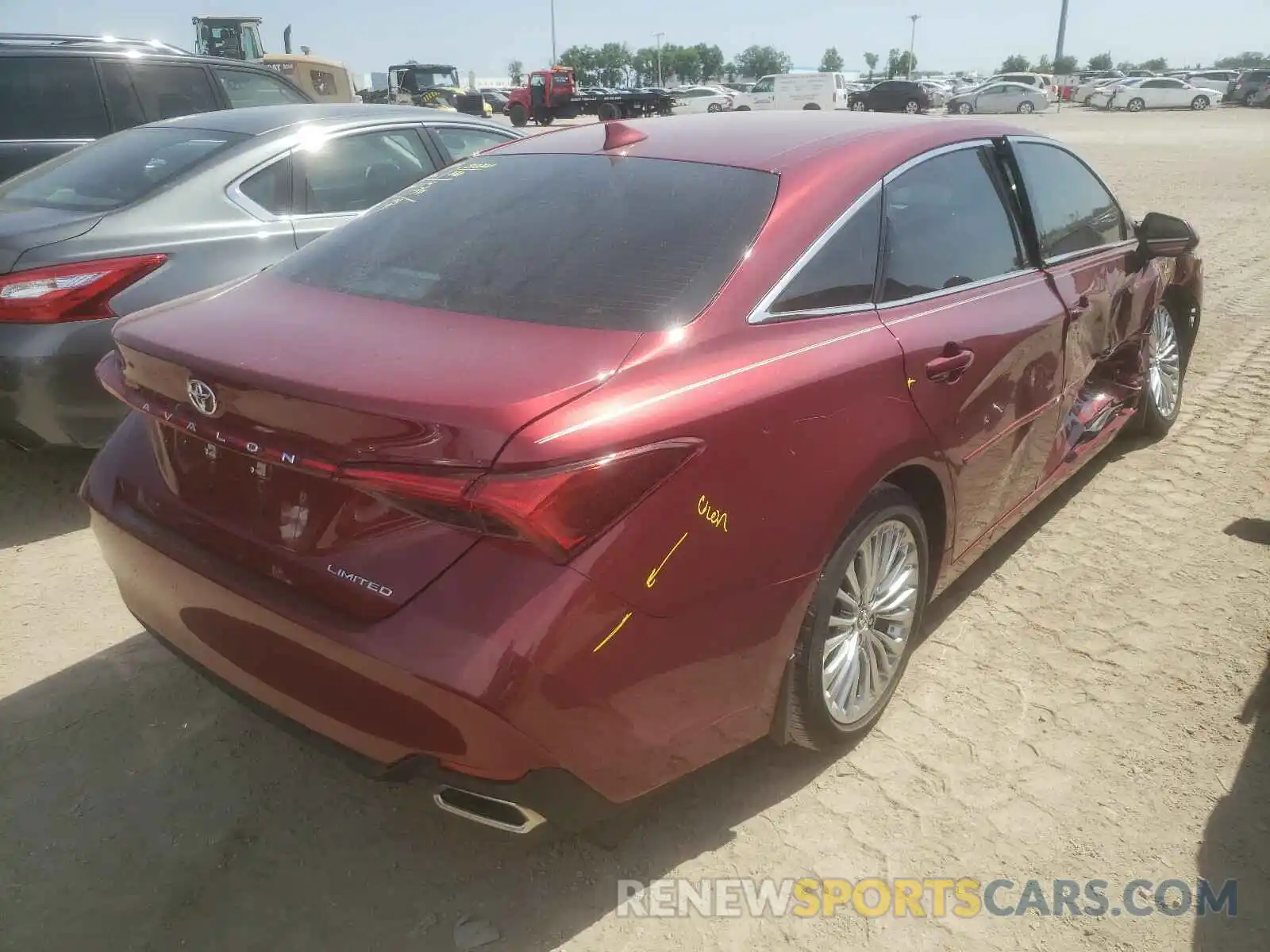 4 Photograph of a damaged car 4T1BZ1FB2KU038317 TOYOTA AVALON 2019