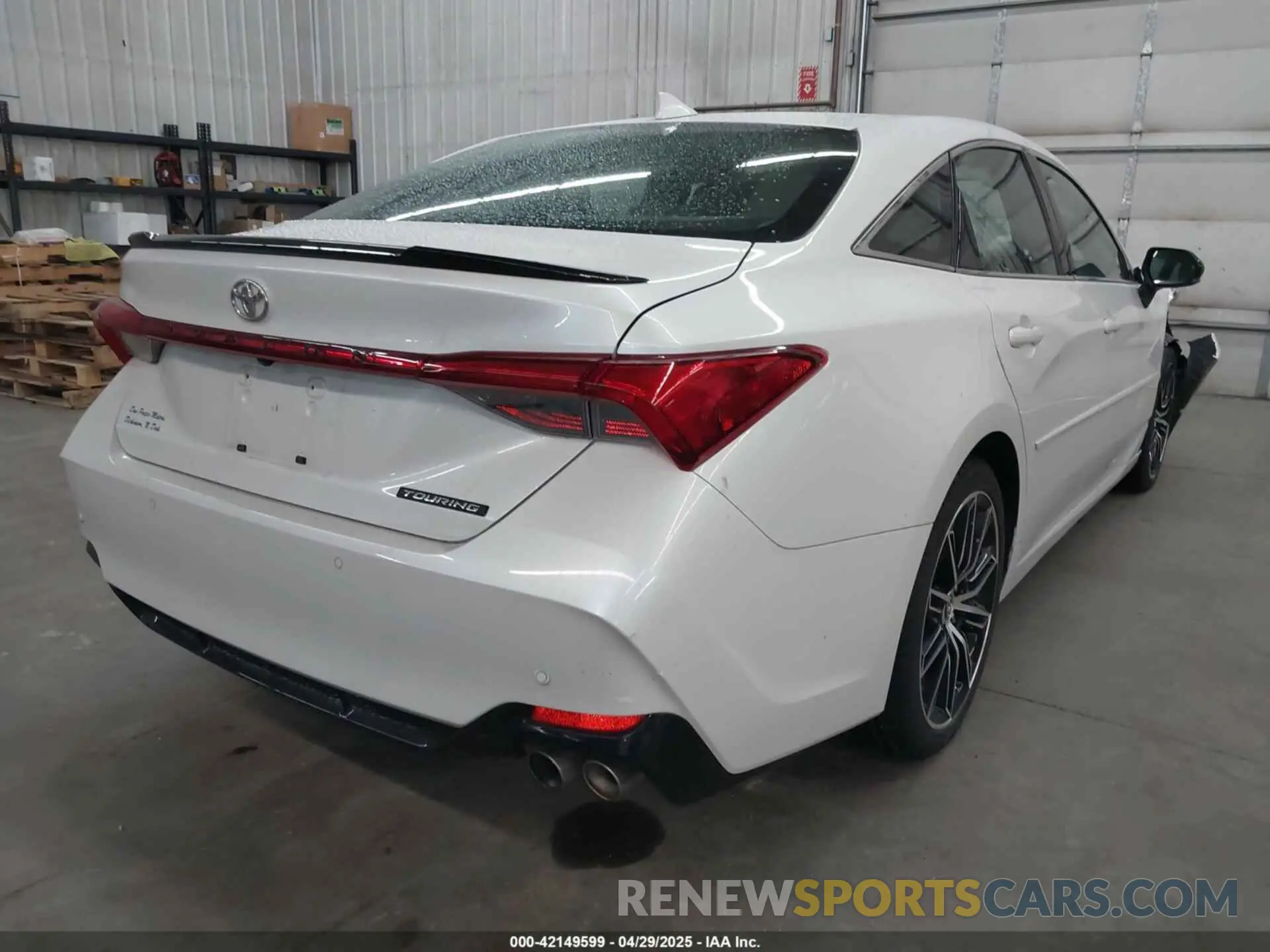 4 Photograph of a damaged car 4T1BZ1FB3KU004483 TOYOTA AVALON 2019