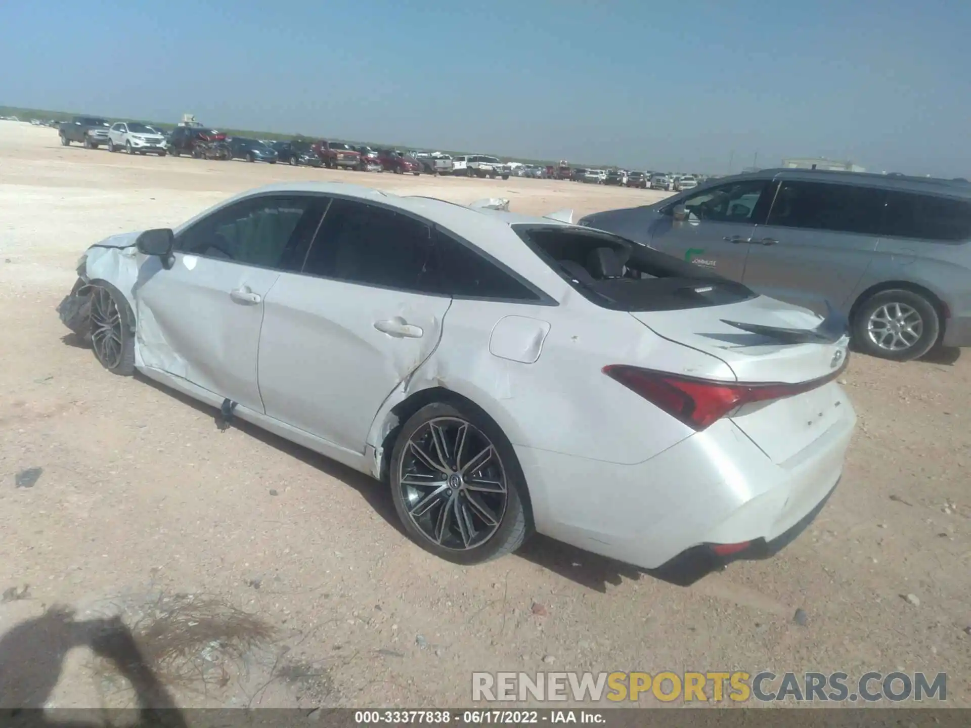 3 Photograph of a damaged car 4T1BZ1FB3KU011871 TOYOTA AVALON 2019