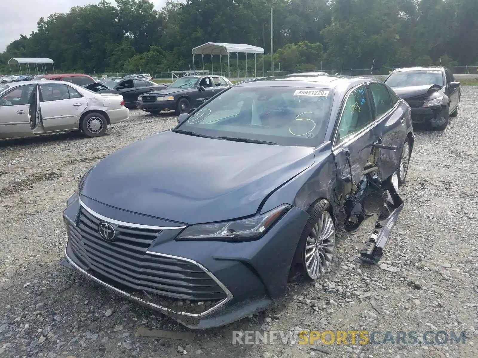 2 Photograph of a damaged car 4T1BZ1FB3KU014639 TOYOTA AVALON 2019