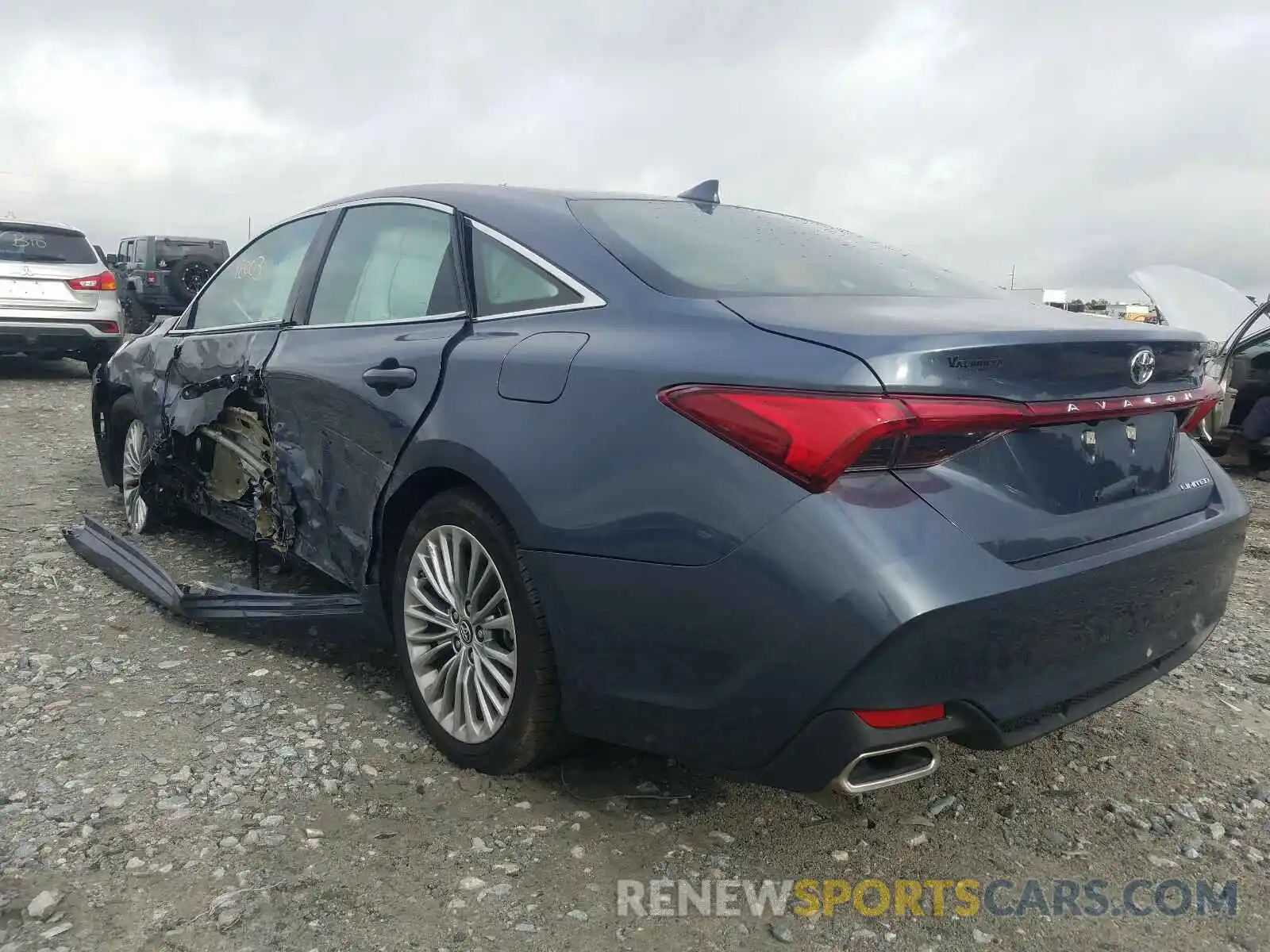 3 Photograph of a damaged car 4T1BZ1FB3KU014639 TOYOTA AVALON 2019