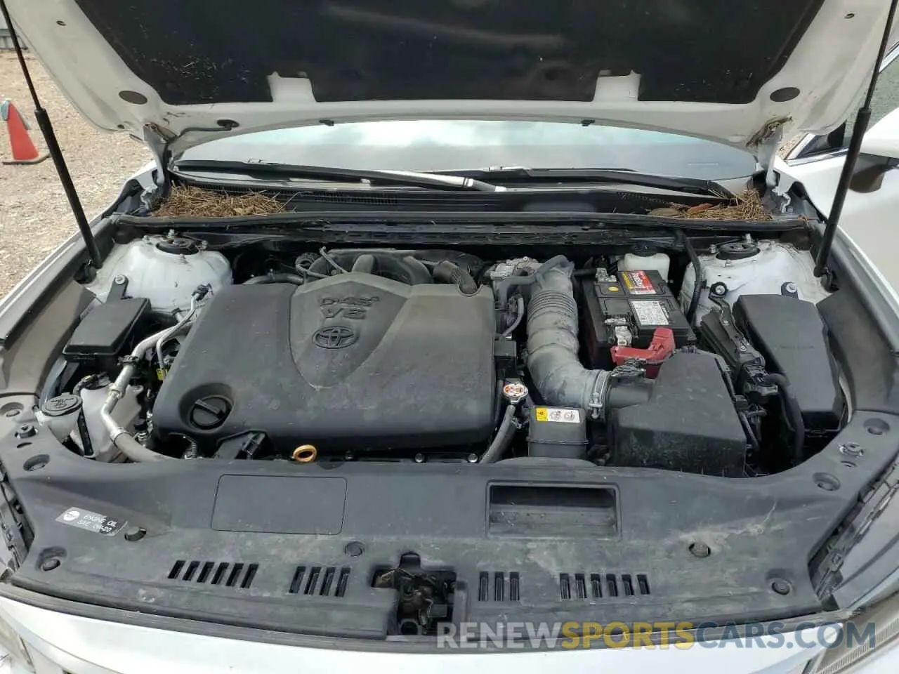 11 Photograph of a damaged car 4T1BZ1FB3KU015497 TOYOTA AVALON 2019