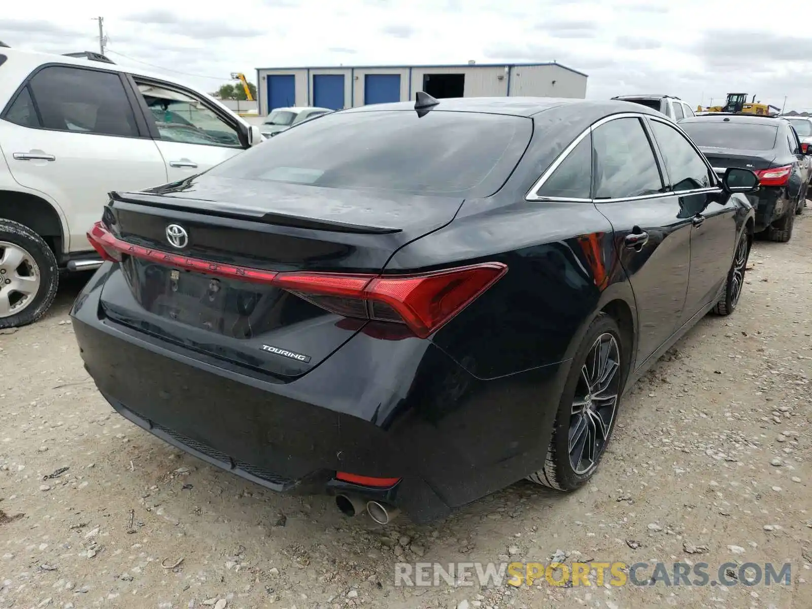 4 Photograph of a damaged car 4T1BZ1FB3KU016407 TOYOTA AVALON 2019