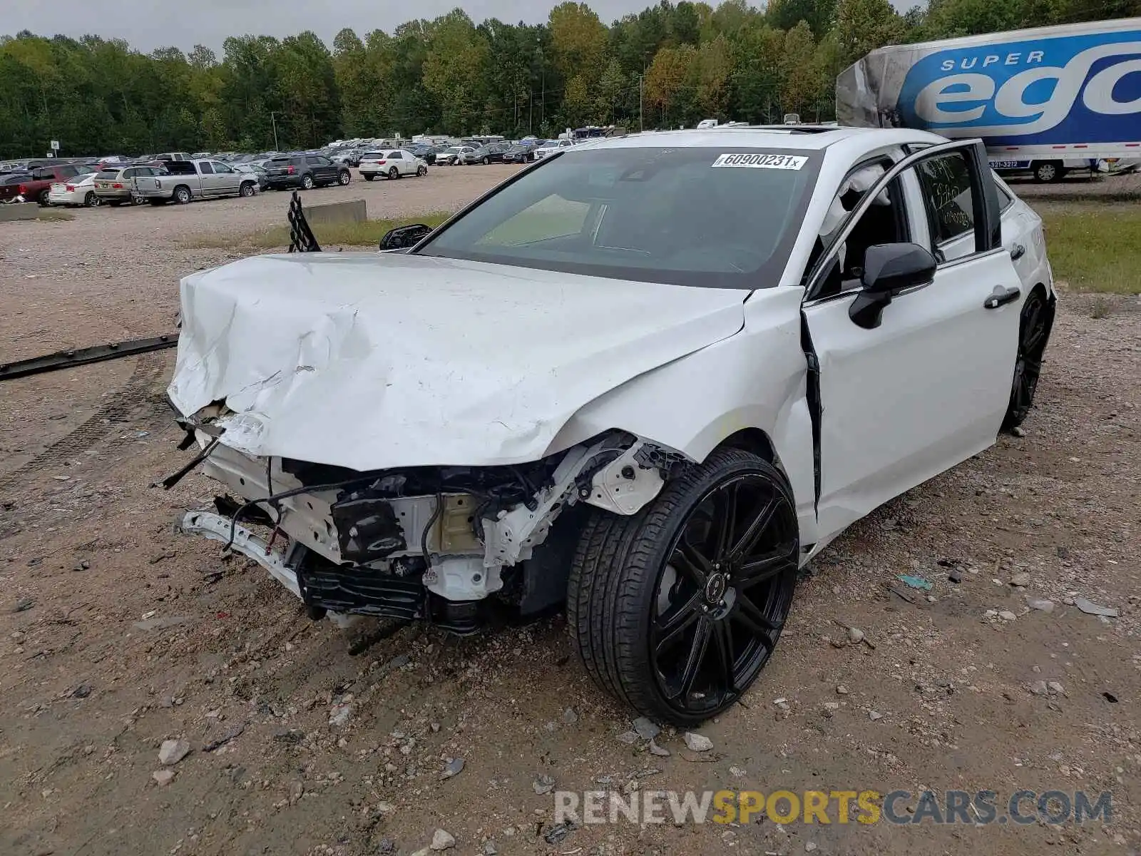 2 Photograph of a damaged car 4T1BZ1FB3KU020442 TOYOTA AVALON 2019