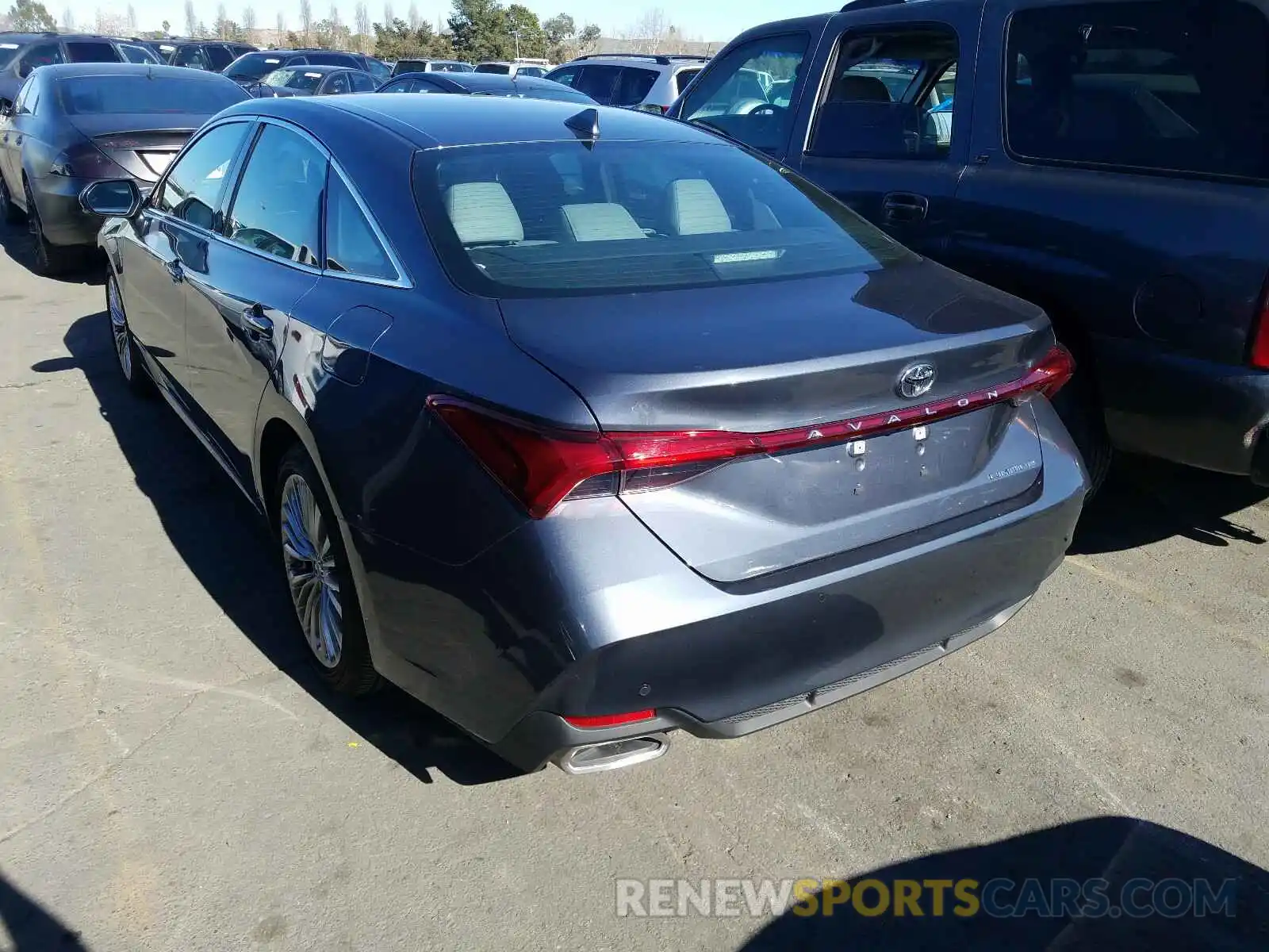 3 Photograph of a damaged car 4T1BZ1FB3KU025897 TOYOTA AVALON 2019