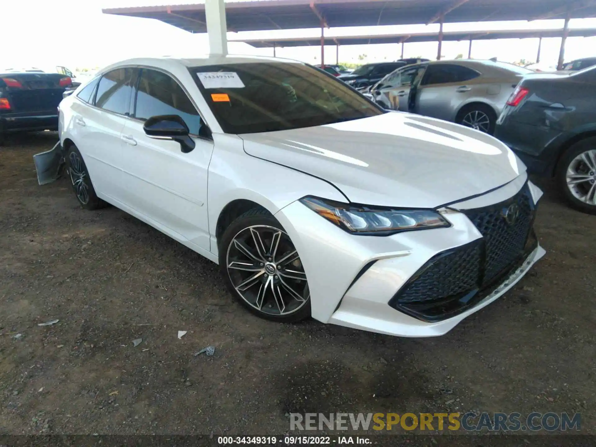 1 Photograph of a damaged car 4T1BZ1FB3KU030579 TOYOTA AVALON 2019