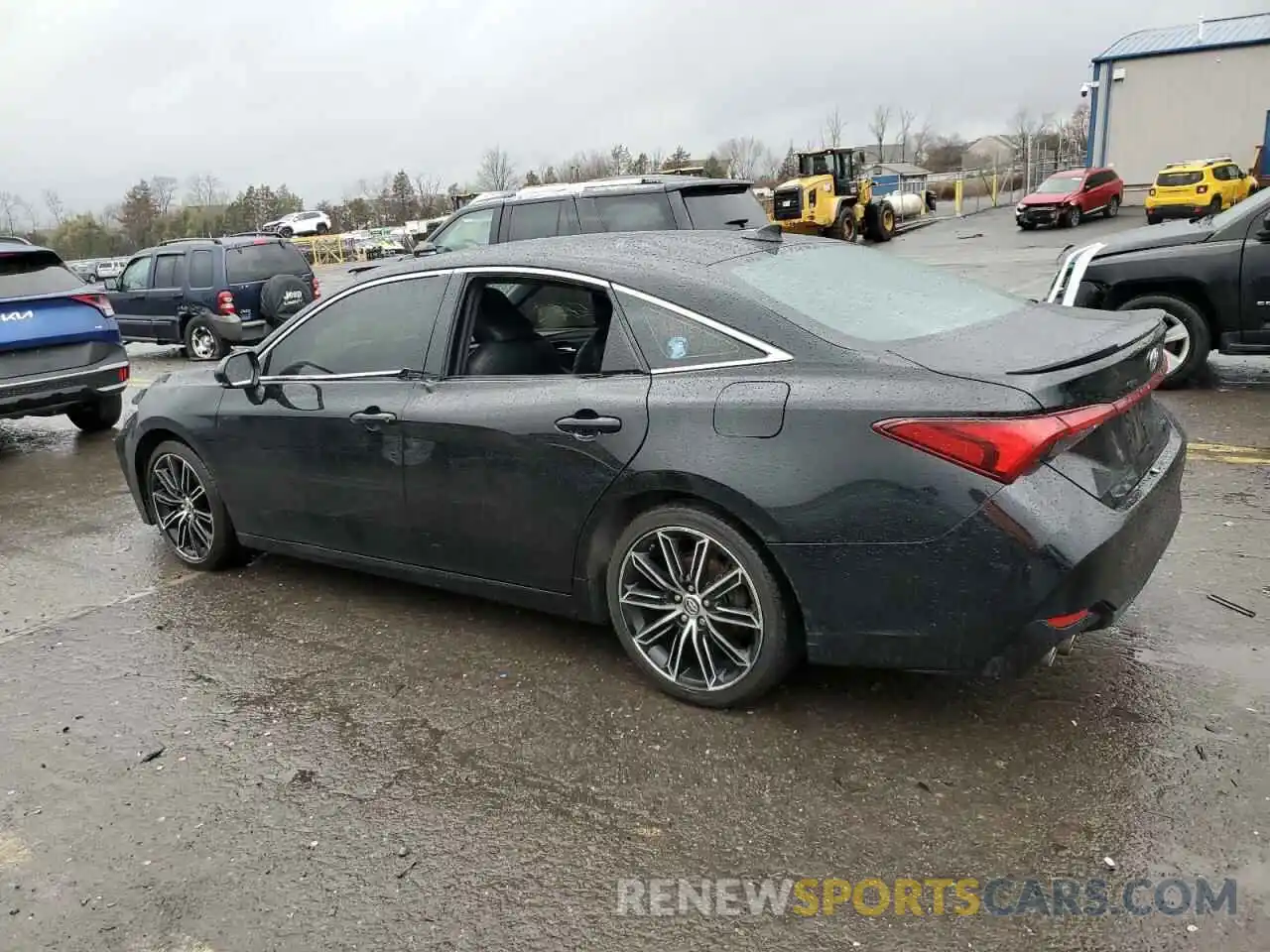 2 Photograph of a damaged car 4T1BZ1FB3KU032378 TOYOTA AVALON 2019