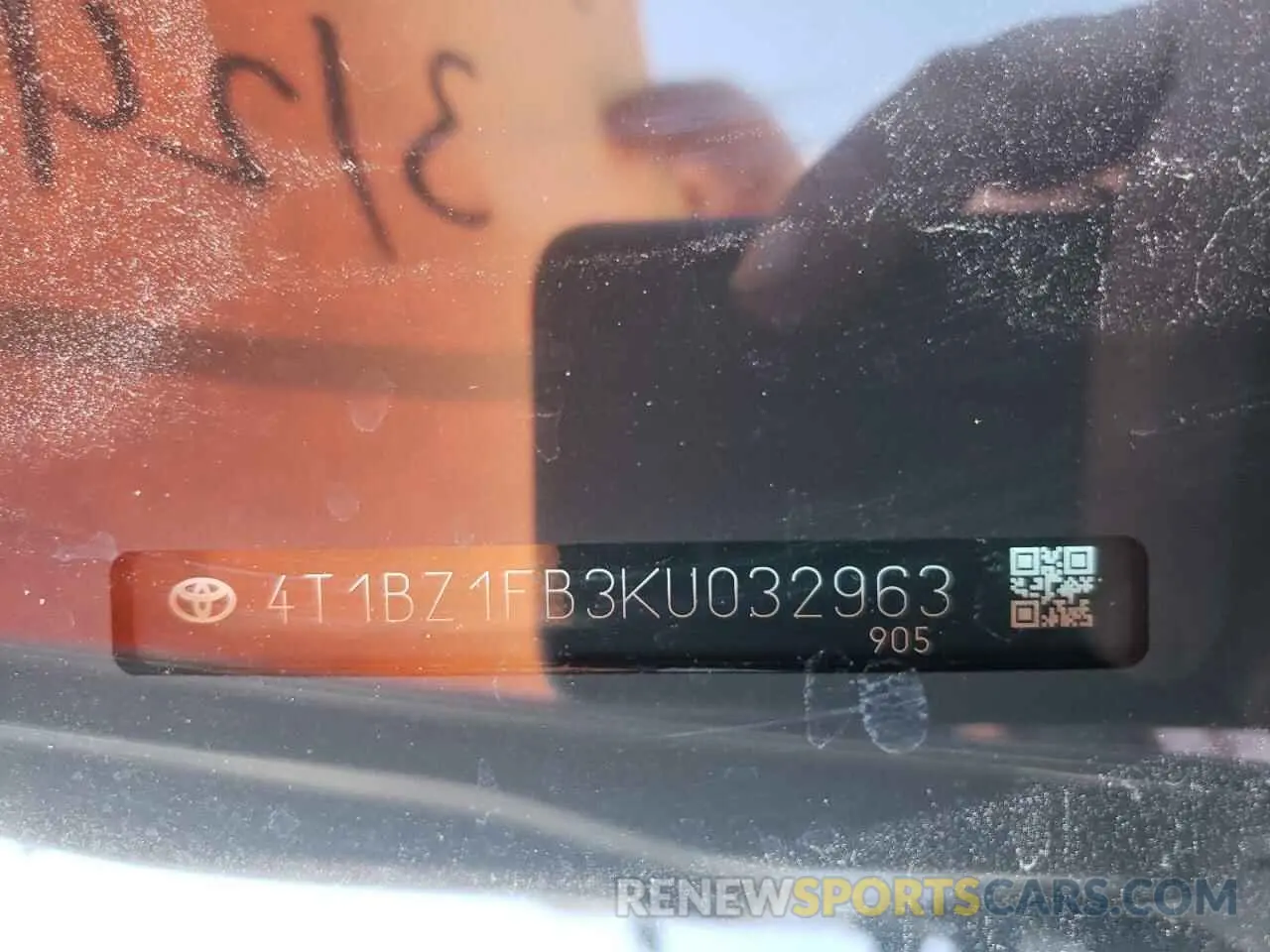 12 Photograph of a damaged car 4T1BZ1FB3KU032963 TOYOTA AVALON 2019