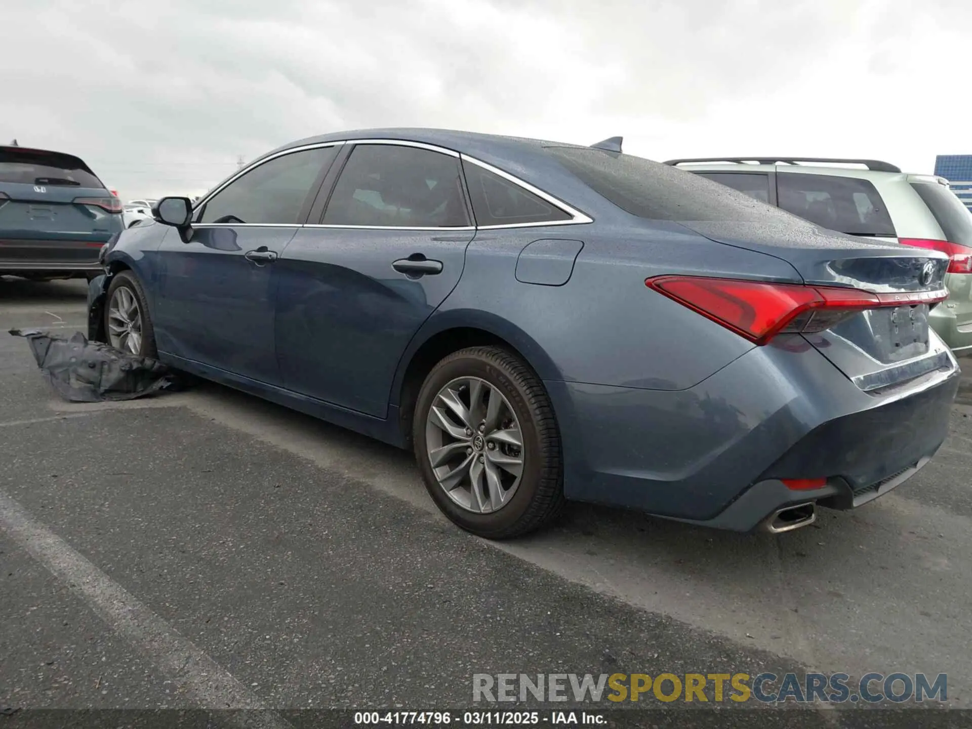 3 Photograph of a damaged car 4T1BZ1FB3KU033885 TOYOTA AVALON 2019