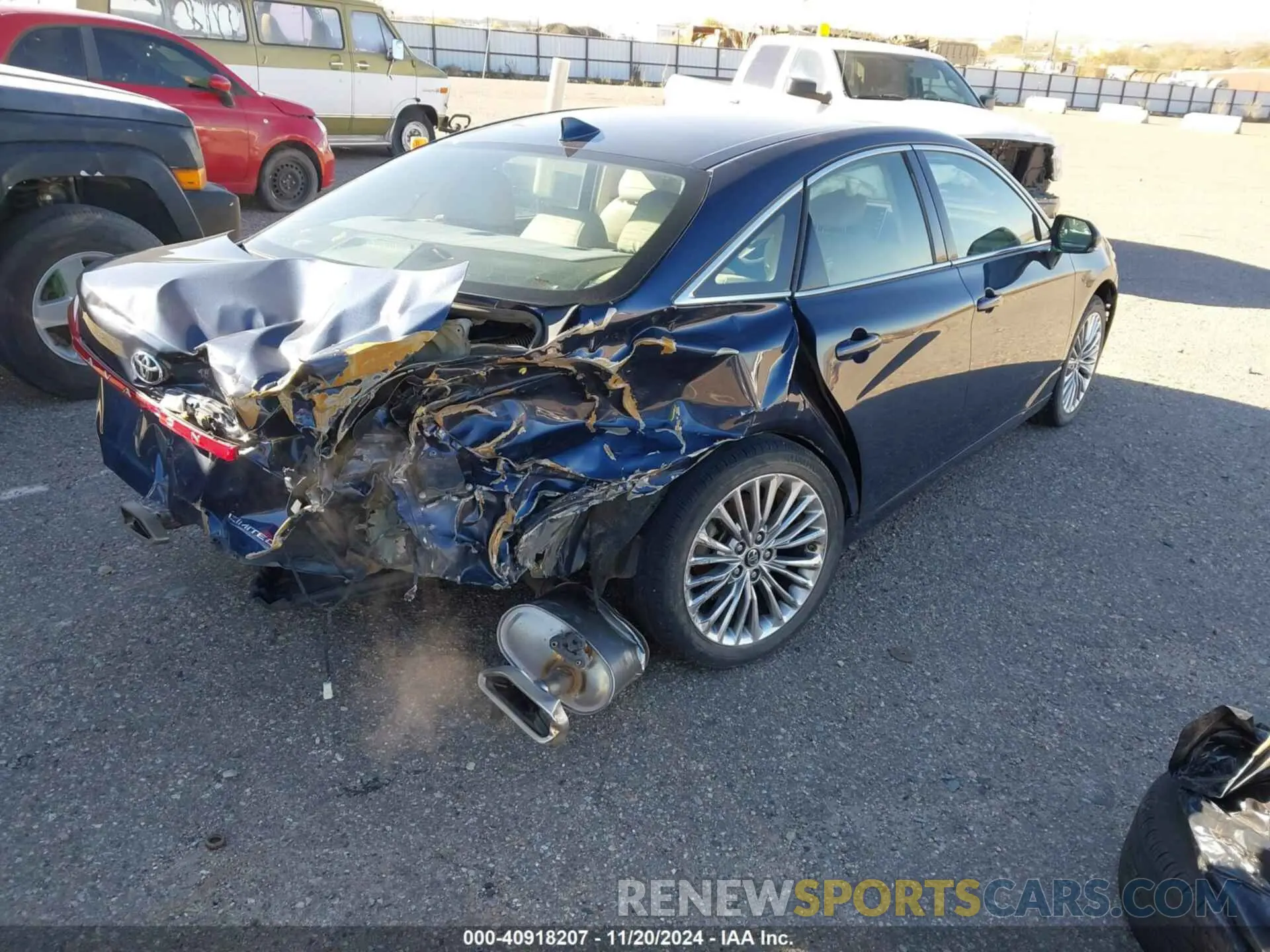 4 Photograph of a damaged car 4T1BZ1FB3KU034454 TOYOTA AVALON 2019