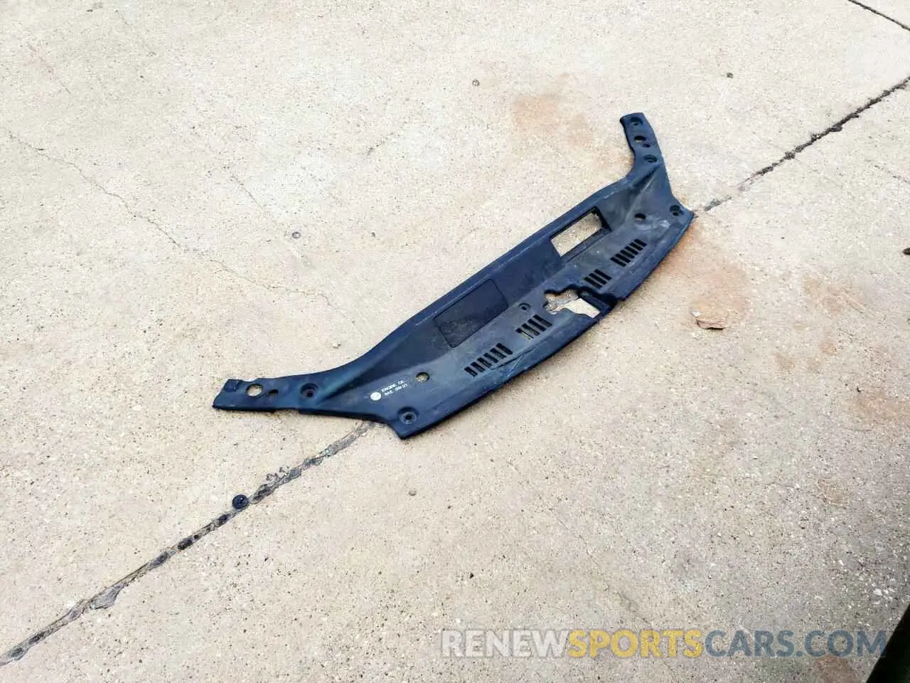 12 Photograph of a damaged car 4T1BZ1FB3KU036897 TOYOTA AVALON 2019