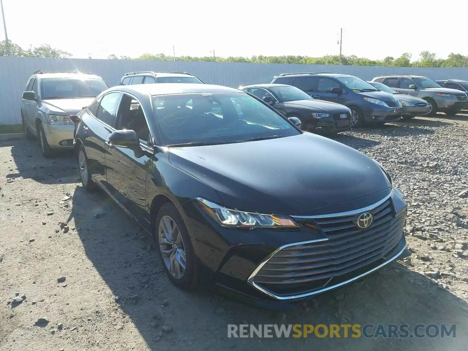 1 Photograph of a damaged car 4T1BZ1FB3KU037631 TOYOTA AVALON 2019