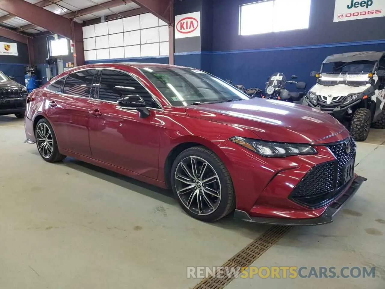 4 Photograph of a damaged car 4T1BZ1FB4KU002466 TOYOTA AVALON 2019