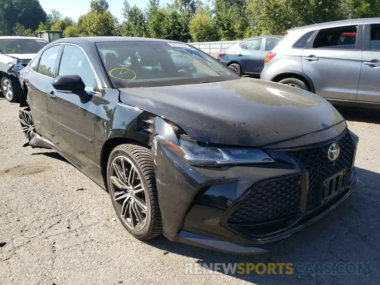 1 Photograph of a damaged car 4T1BZ1FB4KU009451 TOYOTA AVALON 2019