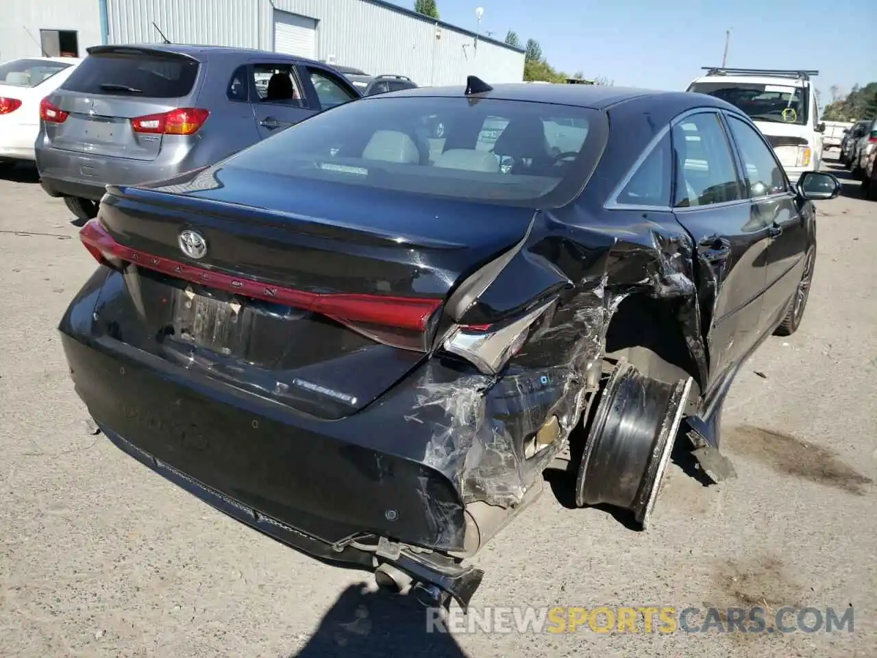 4 Photograph of a damaged car 4T1BZ1FB4KU009451 TOYOTA AVALON 2019