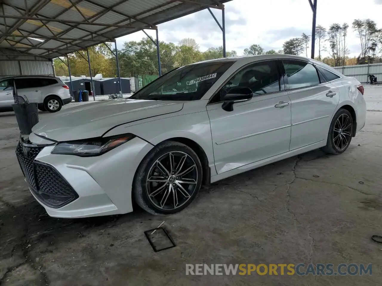 1 Photograph of a damaged car 4T1BZ1FB4KU023480 TOYOTA AVALON 2019