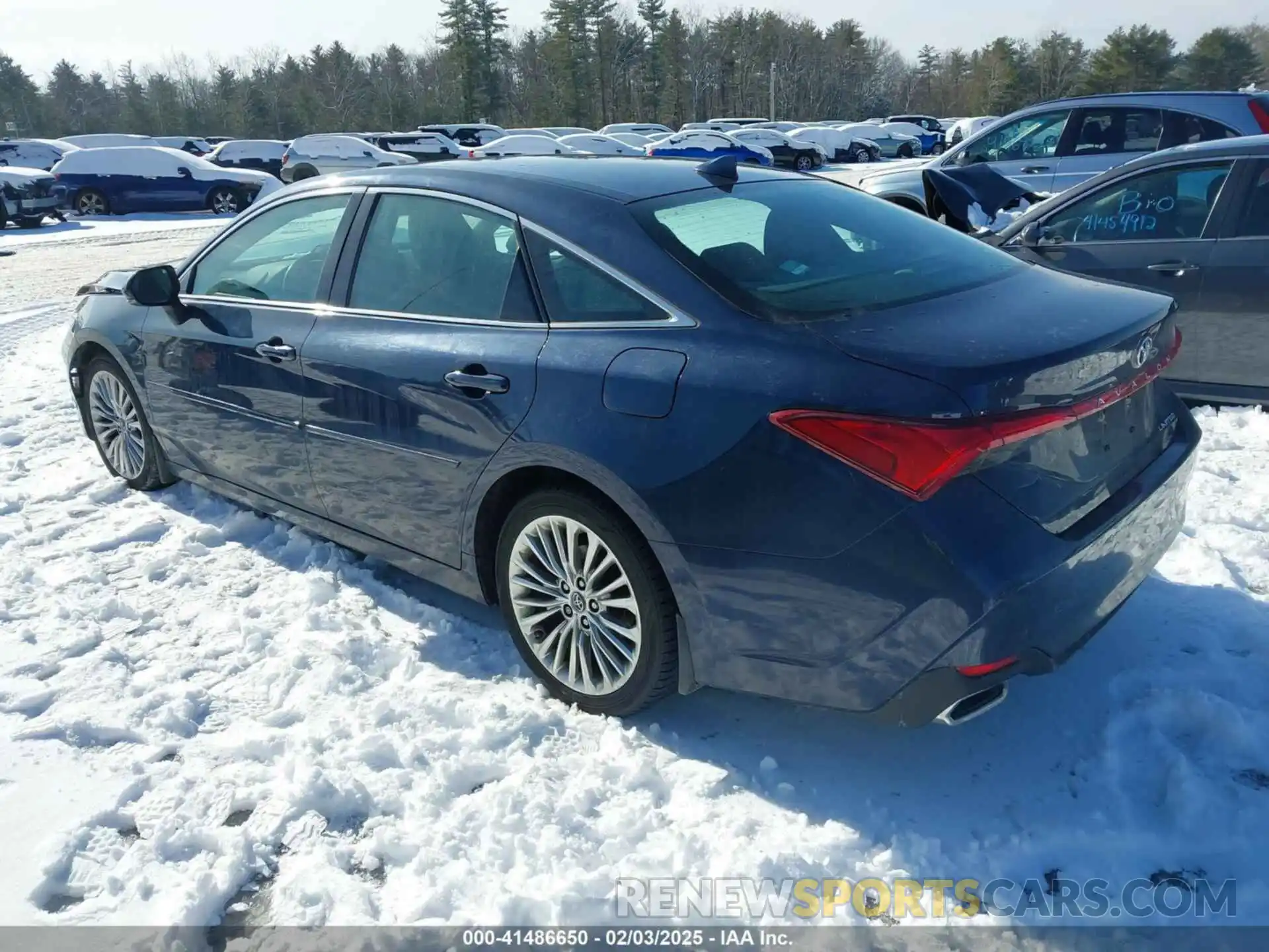 3 Photograph of a damaged car 4T1BZ1FB4KU025214 TOYOTA AVALON 2019