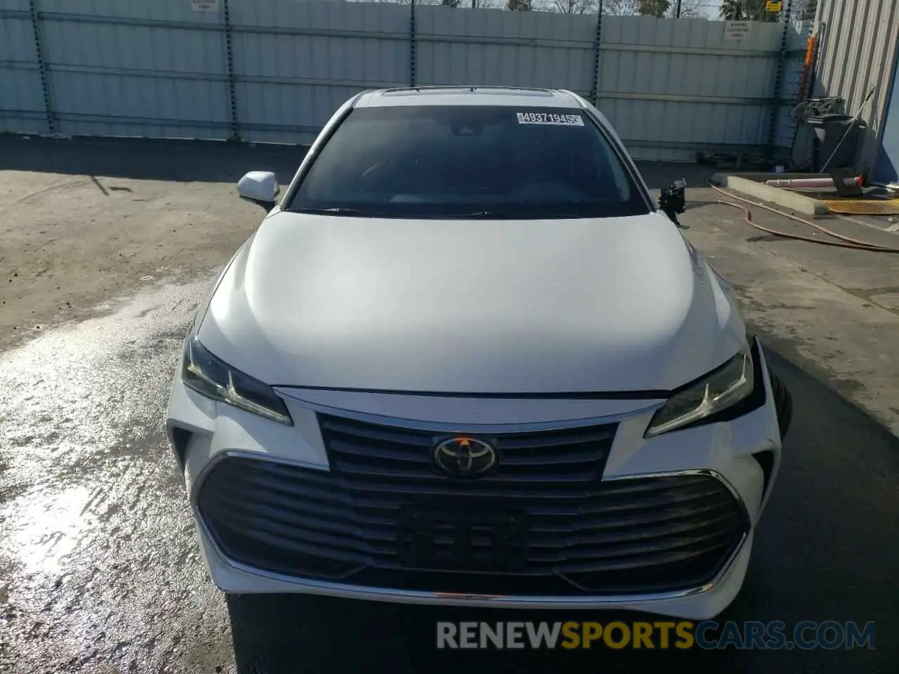 5 Photograph of a damaged car 4T1BZ1FB4KU026511 TOYOTA AVALON 2019