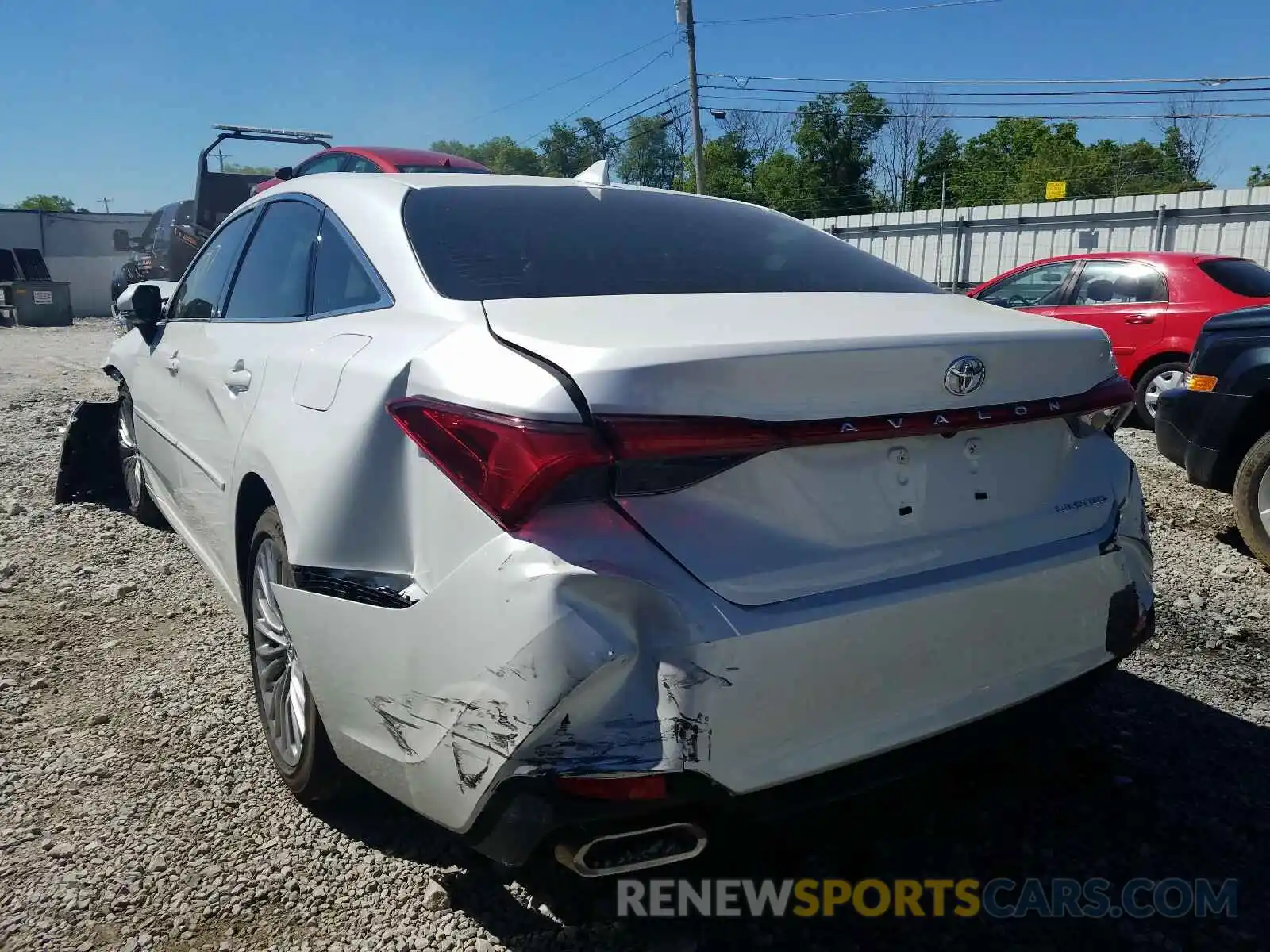 3 Photograph of a damaged car 4T1BZ1FB4KU026721 TOYOTA AVALON 2019