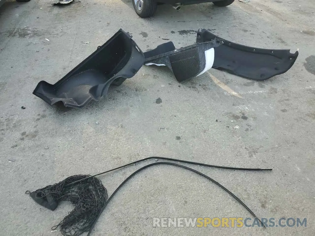 12 Photograph of a damaged car 4T1BZ1FB4KU028744 TOYOTA AVALON 2019