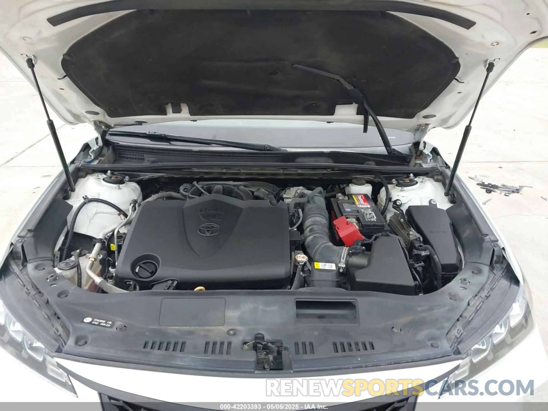 10 Photograph of a damaged car 4T1BZ1FB4KU032065 TOYOTA AVALON 2019