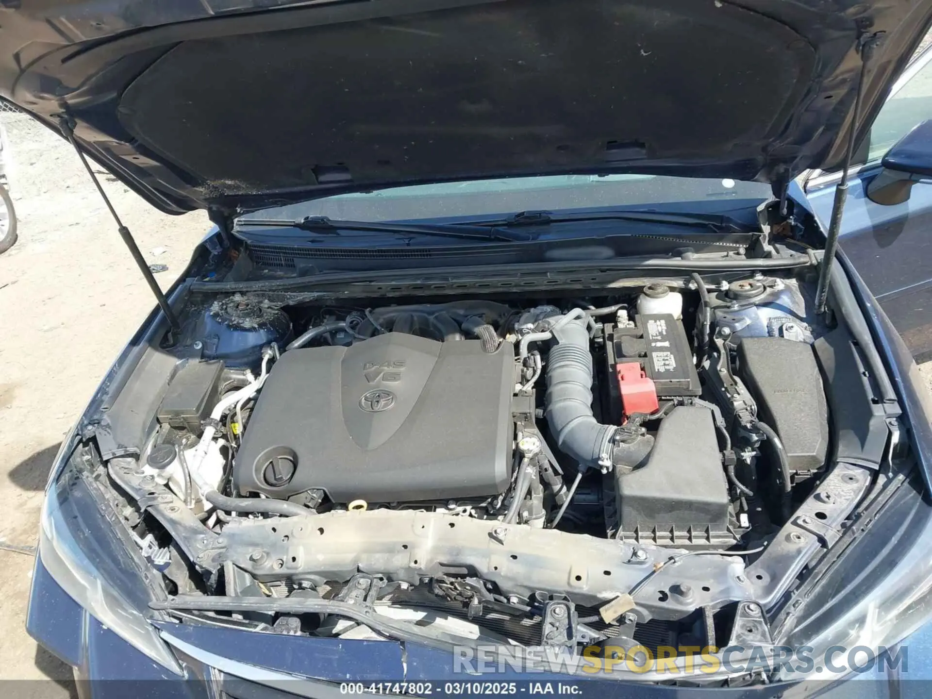 10 Photograph of a damaged car 4T1BZ1FB4KU034320 TOYOTA AVALON 2019
