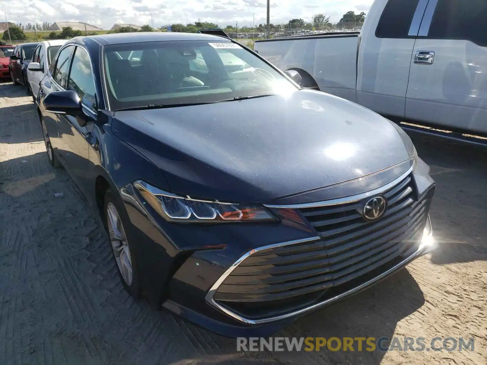 1 Photograph of a damaged car 4T1BZ1FB5KU002895 TOYOTA AVALON 2019