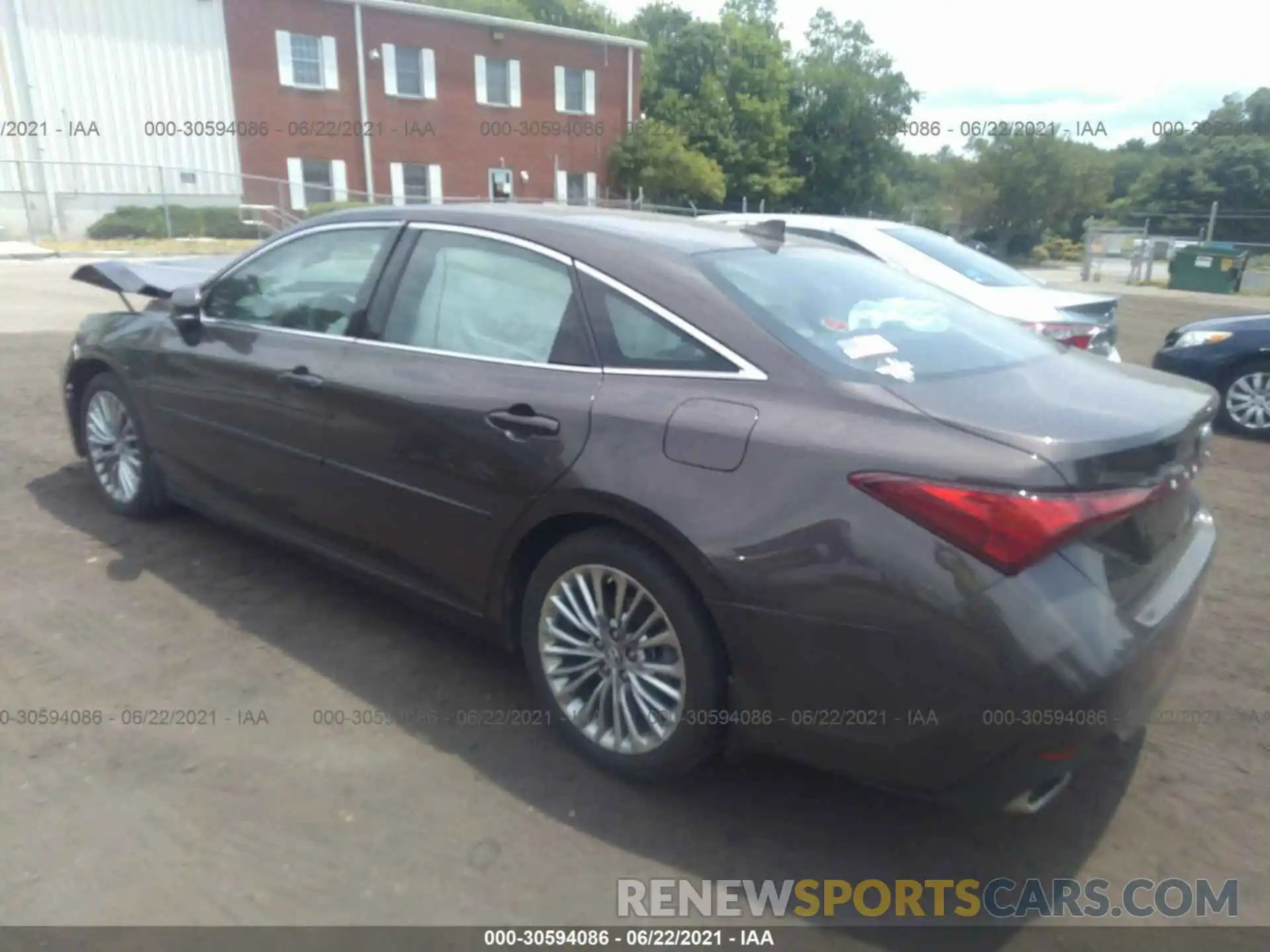 3 Photograph of a damaged car 4T1BZ1FB5KU002931 TOYOTA AVALON 2019