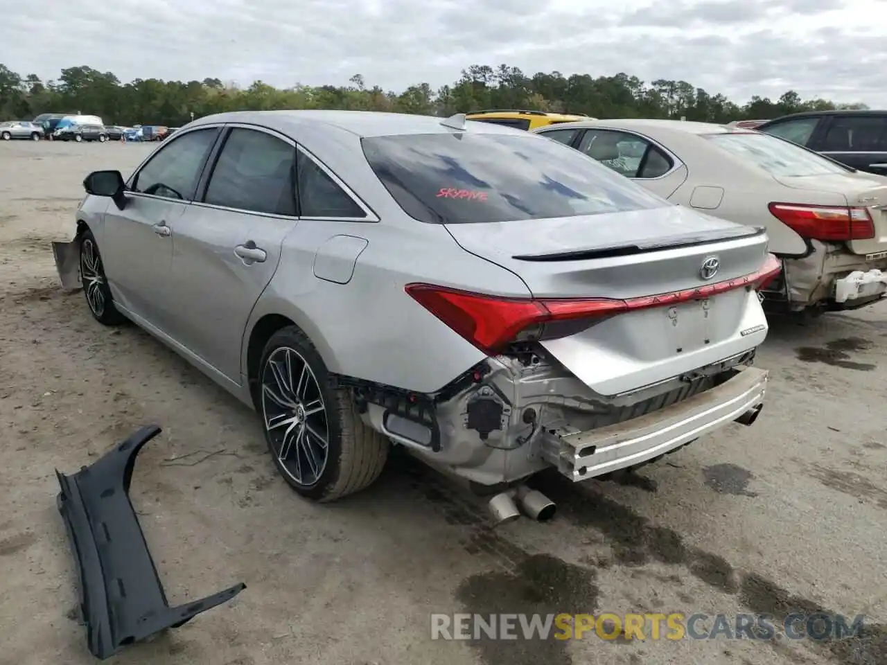 3 Photograph of a damaged car 4T1BZ1FB5KU004162 TOYOTA AVALON 2019