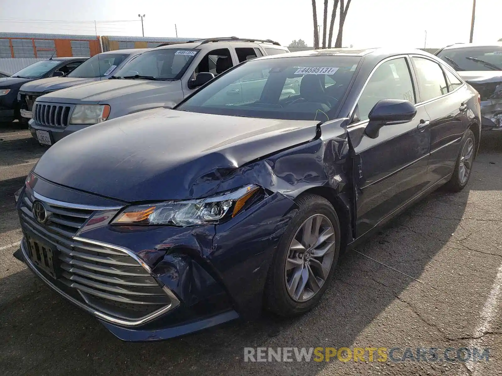 2 Photograph of a damaged car 4T1BZ1FB5KU010513 TOYOTA AVALON 2019