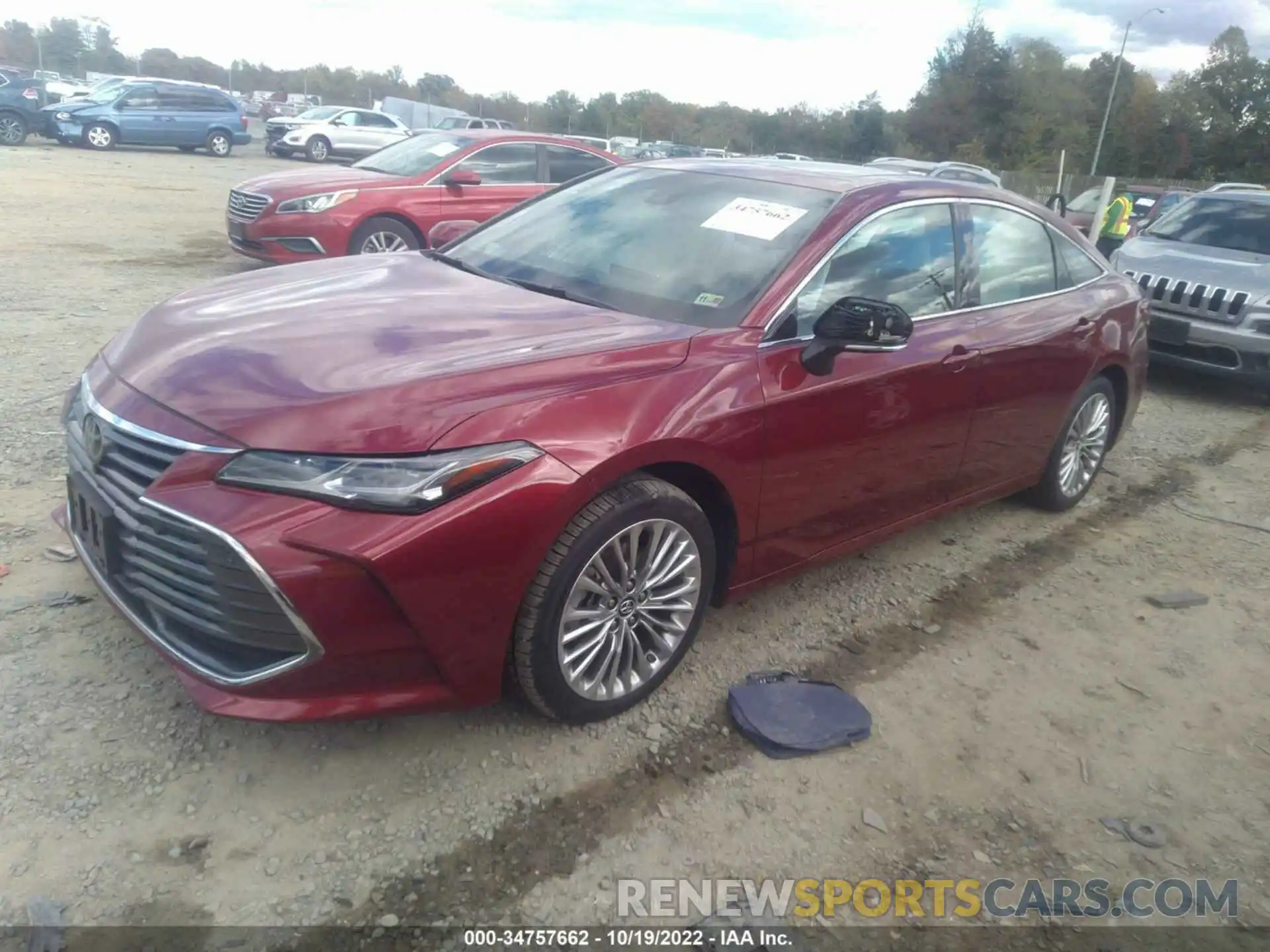 2 Photograph of a damaged car 4T1BZ1FB5KU013489 TOYOTA AVALON 2019