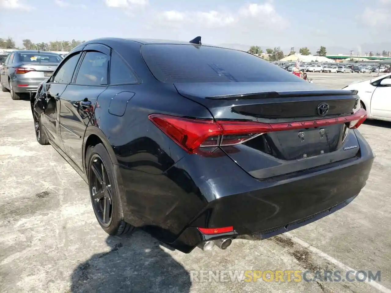 2 Photograph of a damaged car 4T1BZ1FB5KU017543 TOYOTA AVALON 2019