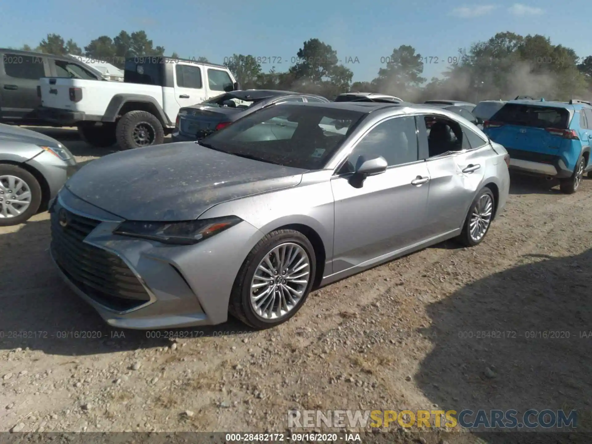 2 Photograph of a damaged car 4T1BZ1FB5KU028929 TOYOTA AVALON 2019