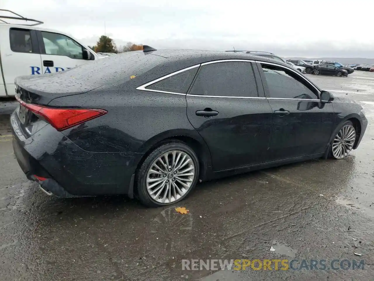 3 Photograph of a damaged car 4T1BZ1FB5KU029966 TOYOTA AVALON 2019