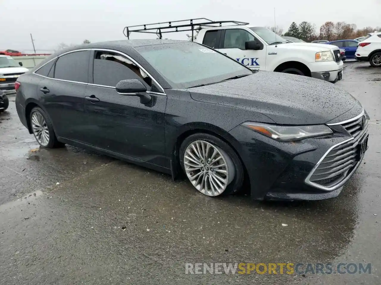 4 Photograph of a damaged car 4T1BZ1FB5KU029966 TOYOTA AVALON 2019