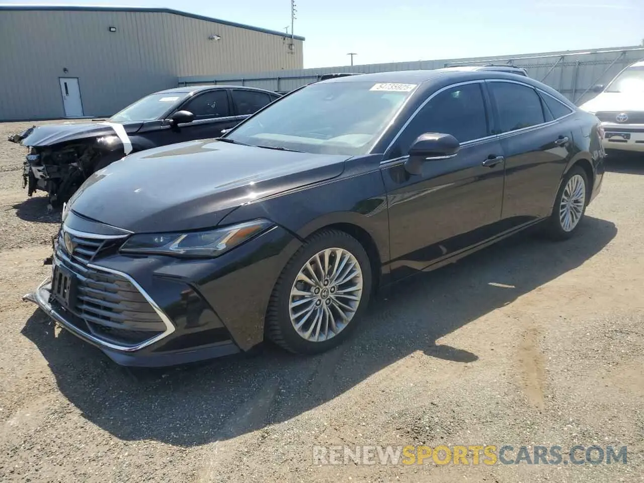 1 Photograph of a damaged car 4T1BZ1FB5KU032561 TOYOTA AVALON 2019