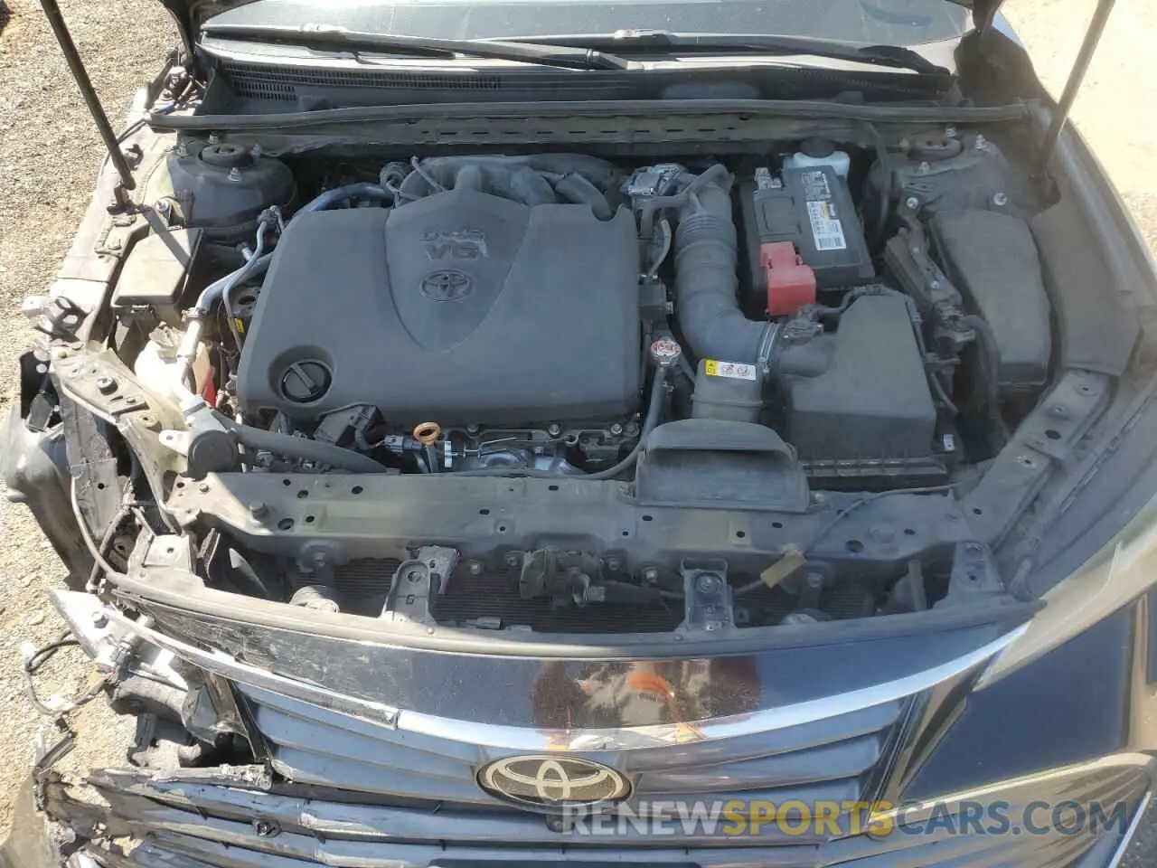 11 Photograph of a damaged car 4T1BZ1FB5KU032561 TOYOTA AVALON 2019