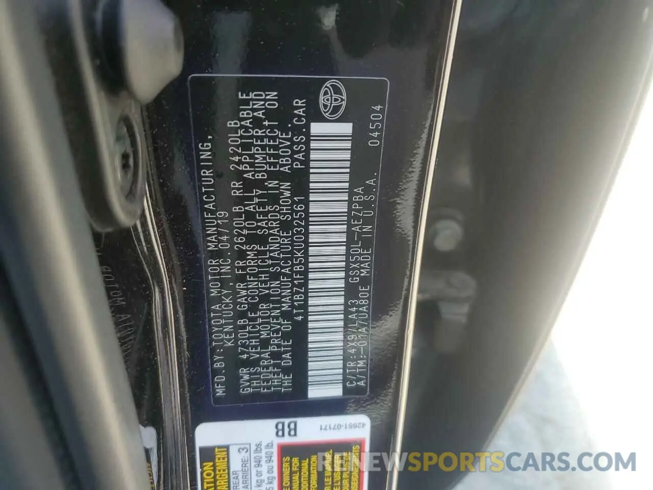 12 Photograph of a damaged car 4T1BZ1FB5KU032561 TOYOTA AVALON 2019