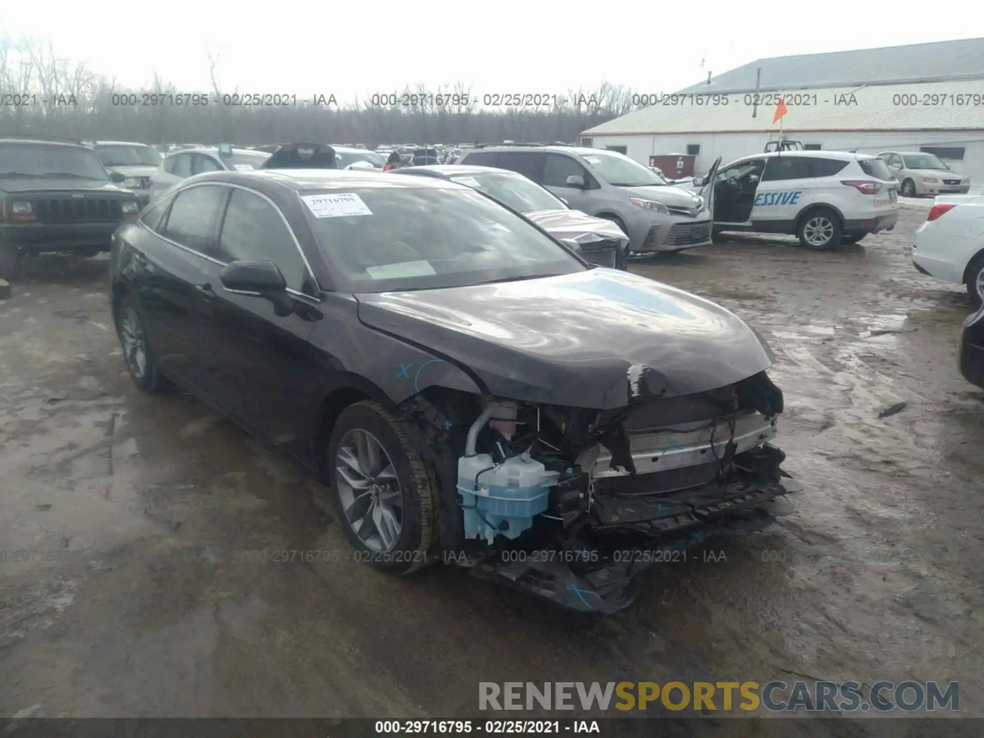 1 Photograph of a damaged car 4T1BZ1FB5KU035086 TOYOTA AVALON 2019