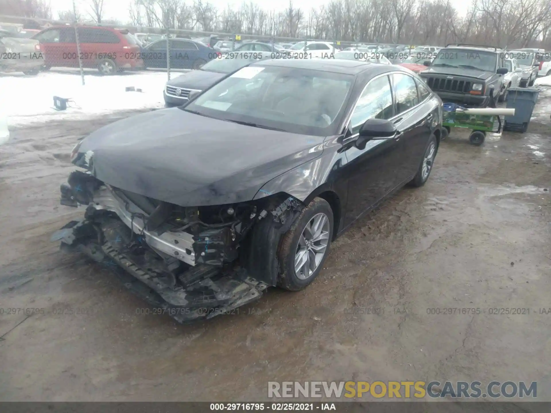 2 Photograph of a damaged car 4T1BZ1FB5KU035086 TOYOTA AVALON 2019