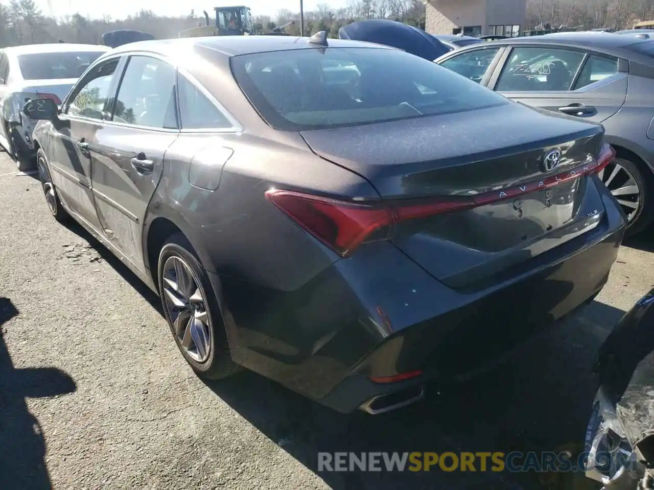 3 Photograph of a damaged car 4T1BZ1FB6KU003943 TOYOTA AVALON 2019