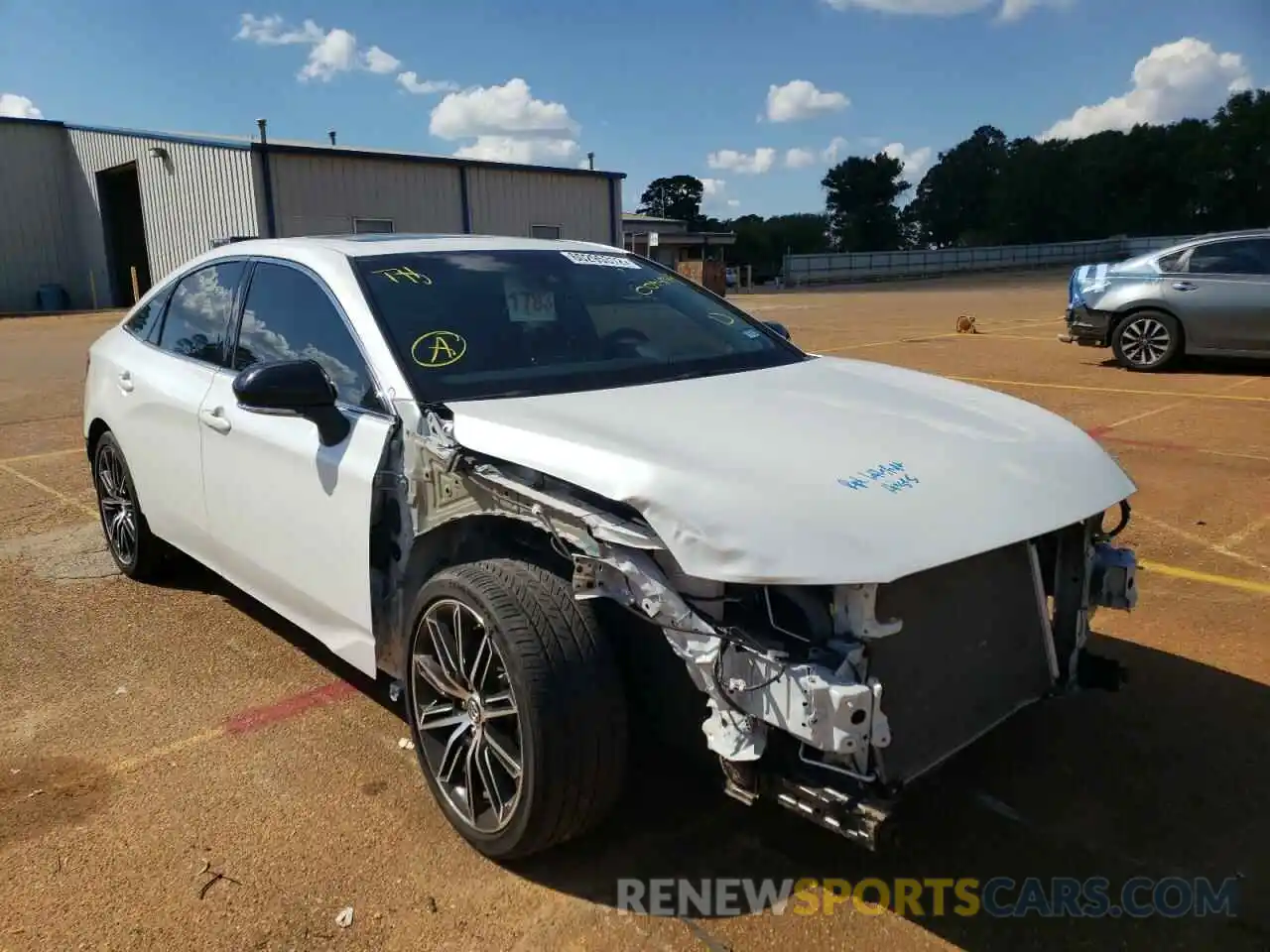 1 Photograph of a damaged car 4T1BZ1FB6KU005434 TOYOTA AVALON 2019