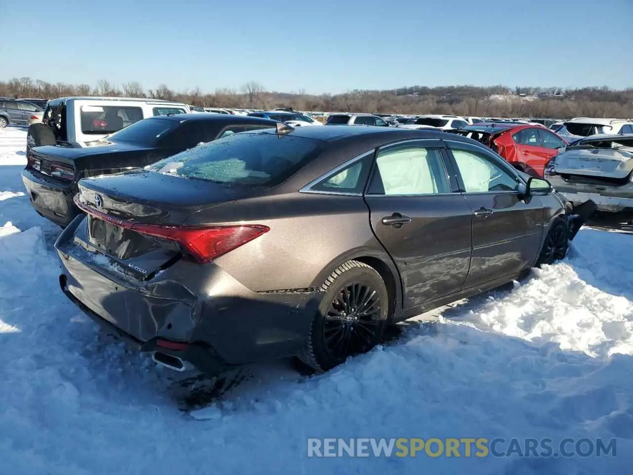 3 Photograph of a damaged car 4T1BZ1FB6KU005563 TOYOTA AVALON 2019