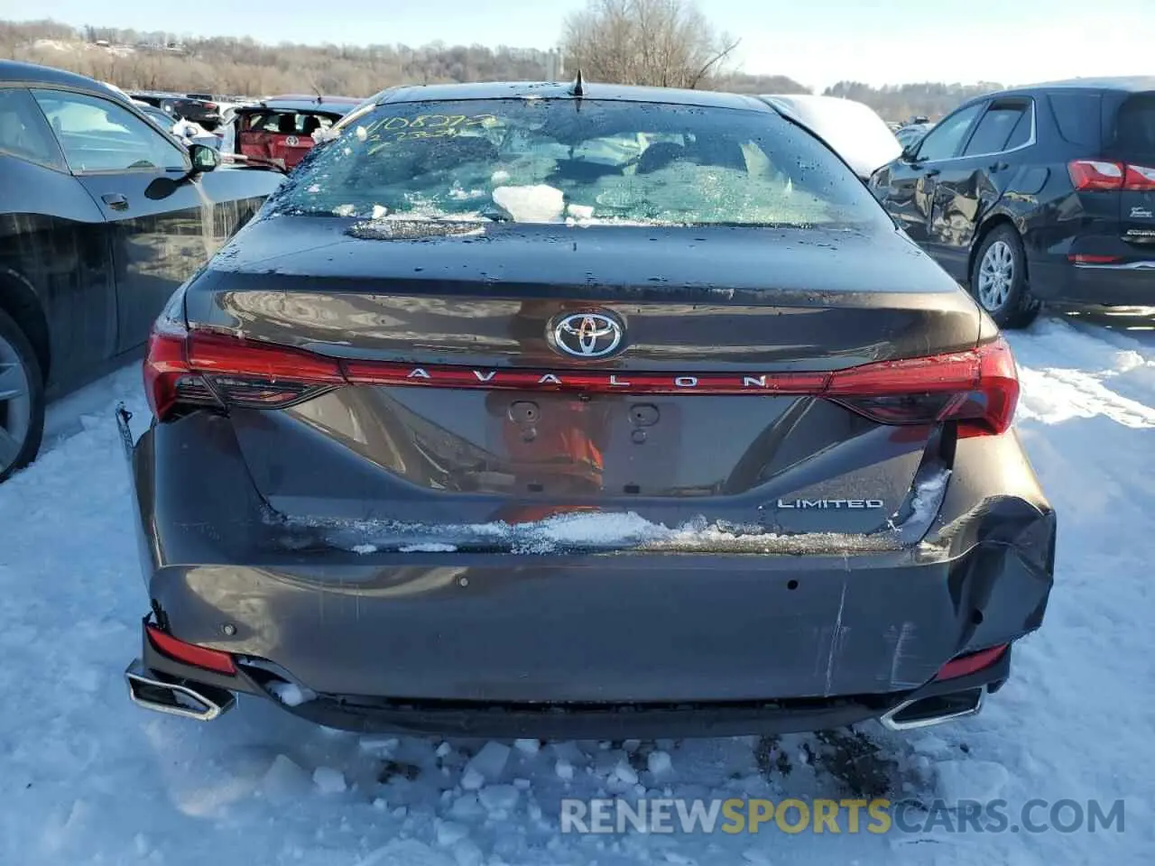 6 Photograph of a damaged car 4T1BZ1FB6KU005563 TOYOTA AVALON 2019