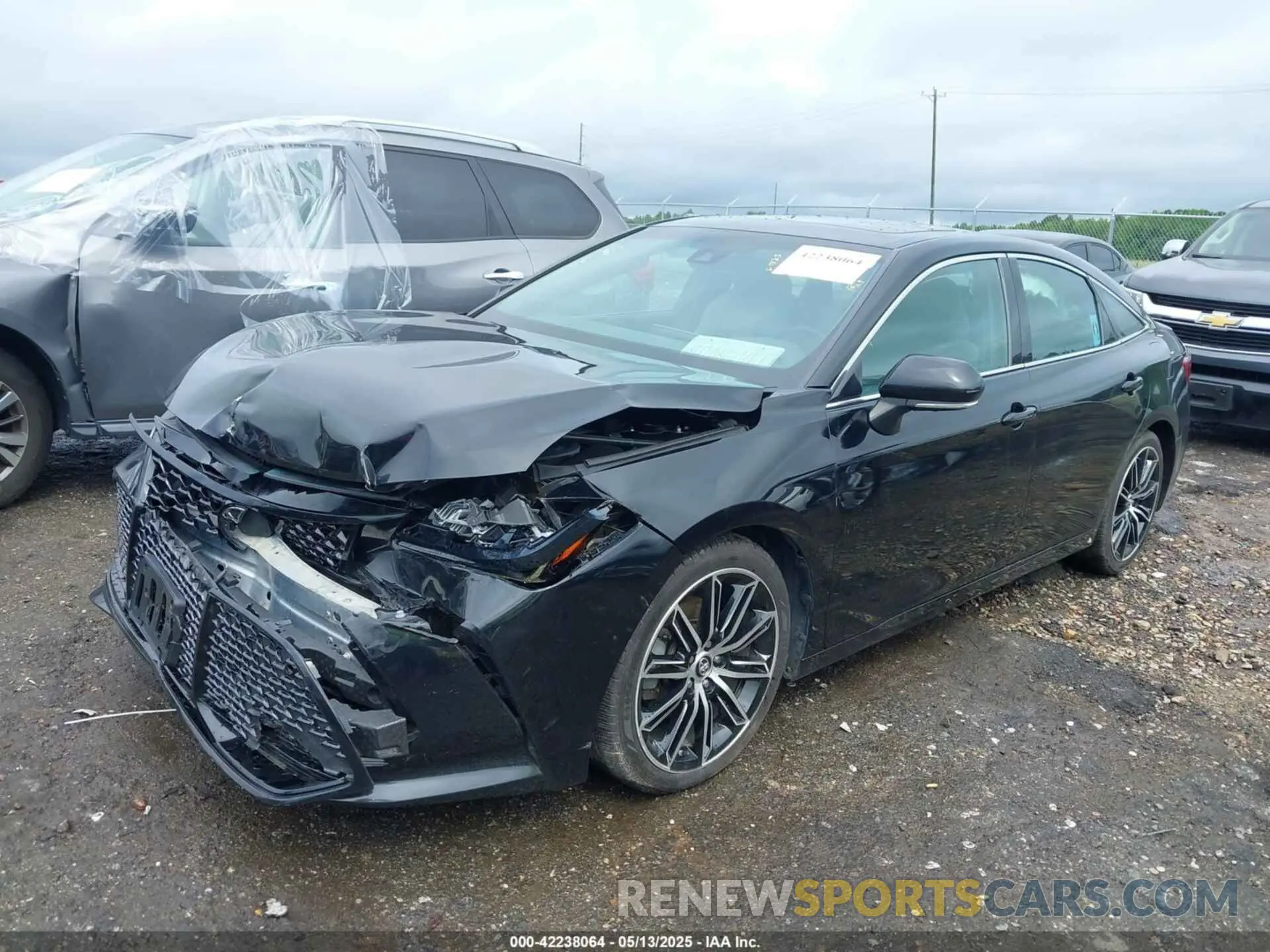 2 Photograph of a damaged car 4T1BZ1FB6KU018376 TOYOTA AVALON 2019