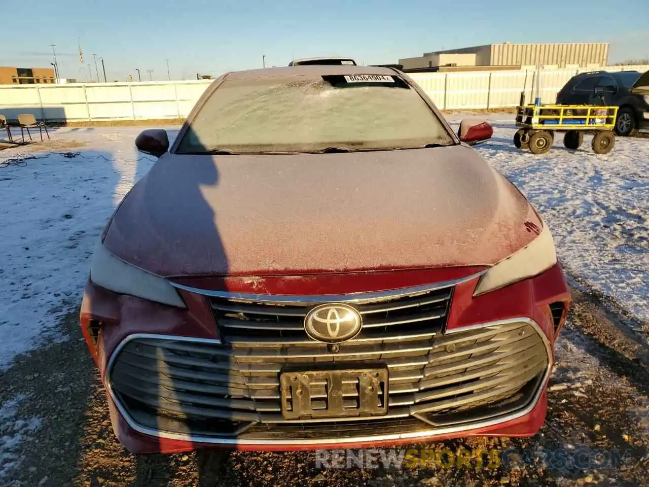 5 Photograph of a damaged car 4T1BZ1FB6KU019415 TOYOTA AVALON 2019