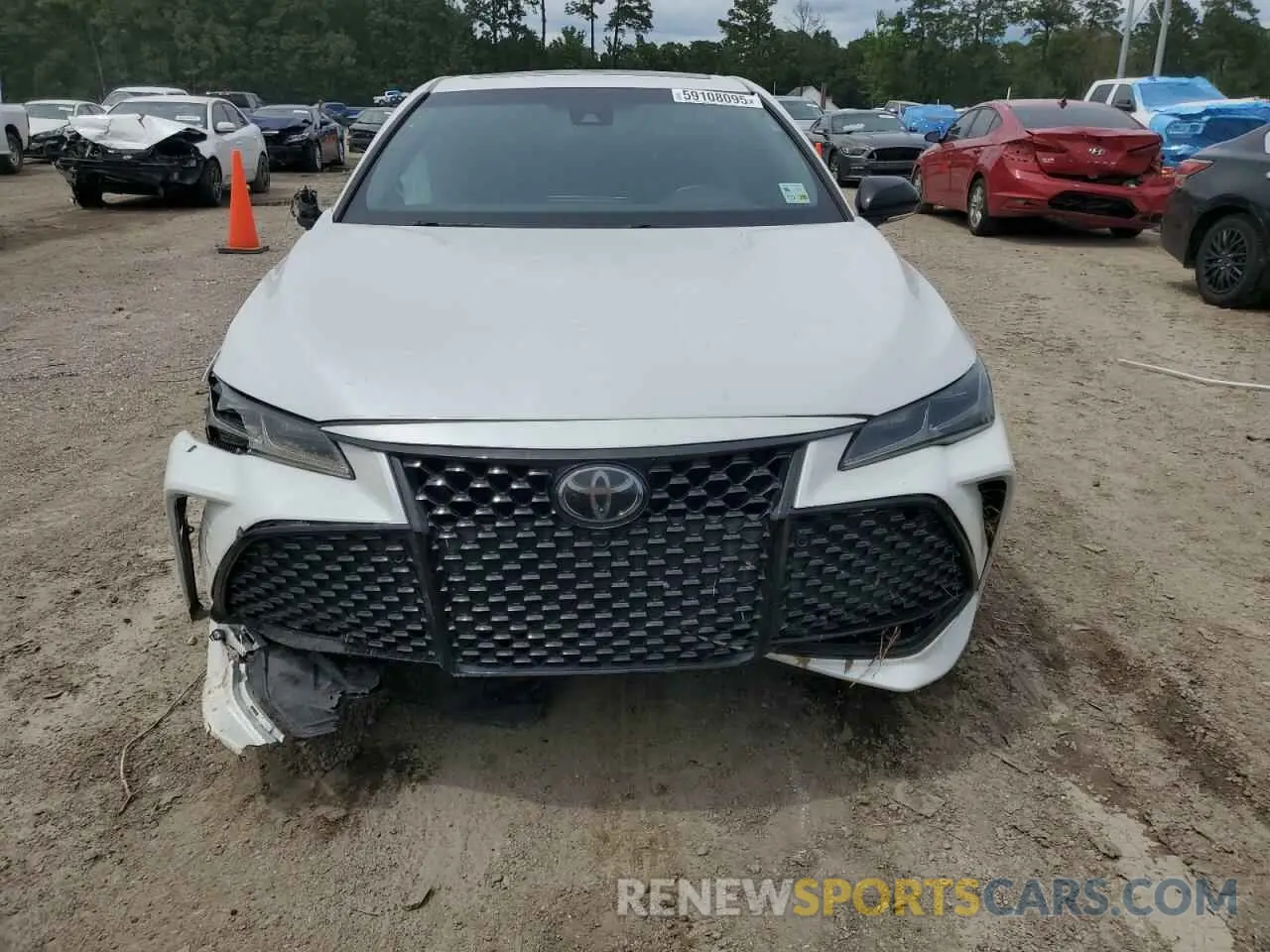 5 Photograph of a damaged car 4T1BZ1FB6KU023061 TOYOTA AVALON 2019